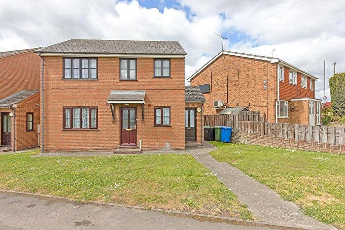 2 Bedroom Apartment To Rent In Alexander Court, Chalkwell Road, Sittingbourne, Kent, ME10