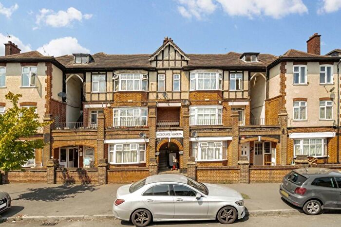 2 Bedroom Flat For Sale In Woodgrange Avenue, Harrow, HA3