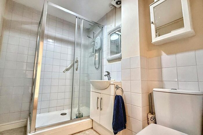 2 Bedroom Retirement Property For Sale In Salisbury, SP1