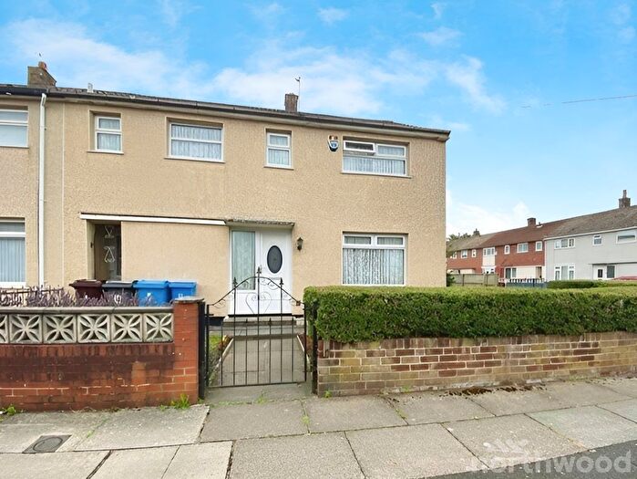 4 Bedroom End Of Terrace House For Sale In Kenbury Road, Kirkby, Liverpool, L33