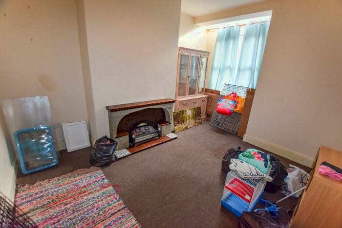 2 Bedroom Terraced House To Rent In Alpha Street, Salford, M6
