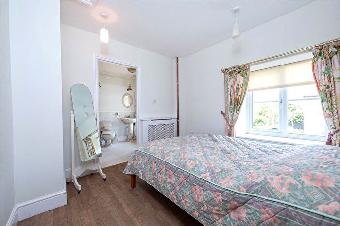 3 Bedroom End Of Terrace House For Sale In Walcot, Sleaford, Lincolnshire, NG34