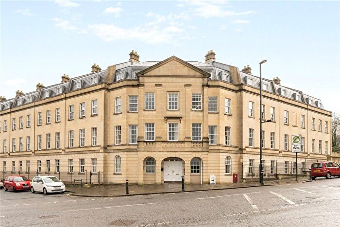 2 Bedroom Flat For Sale In Sydney Wharf, Bath, Somerset, BA2