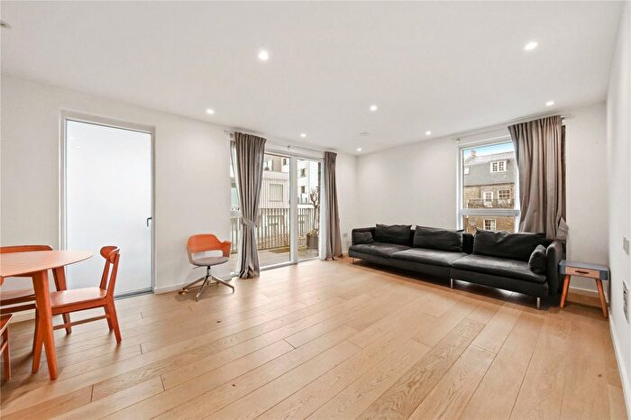 2 Bedroom Flat To Rent In New North Road, N1