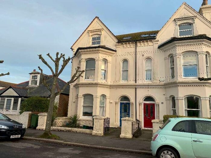 Studio To Rent In St Leonards Road, Hythe, CT21