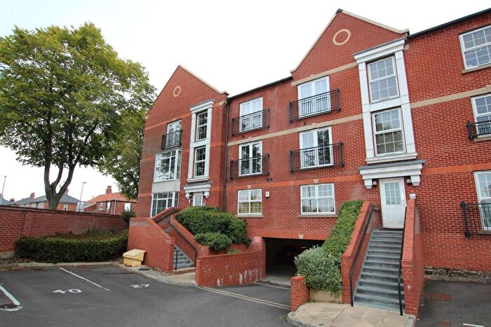 1 Bedroom Flat To Rent In Mill Lane, Beverley, East Riding Of Yorkshire, Uk, HU17