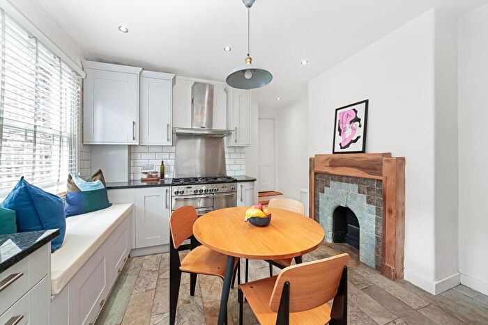 3 Bedroom Maisonette To Rent In Samos Road, Anerley, London, SE20