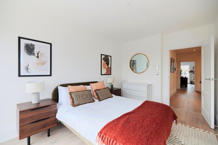 2 Bedroom Flat For Sale In Forty Lane, Wembley, HA9