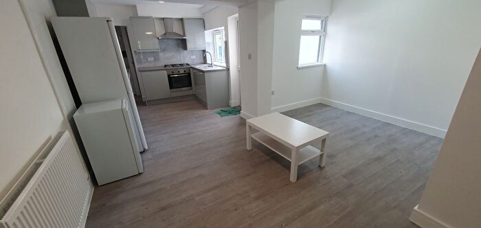 5 Bedroom Property To Rent In Pearl Street, Roath, Cardiff, CF24