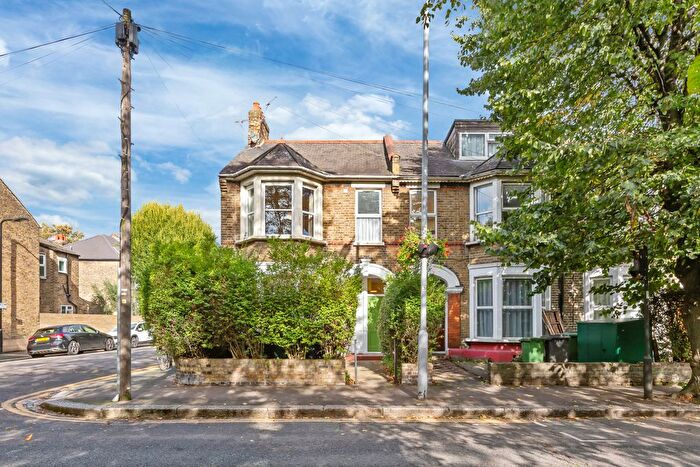 3 Bedroom Terraced House To Rent In Francis Road, London, E10