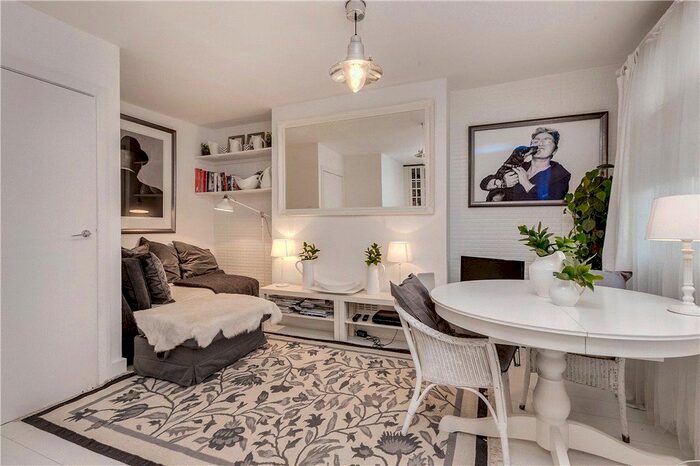 1 Bedroom Flat To Rent In Earls Court Road, Earls Court, London, SW5