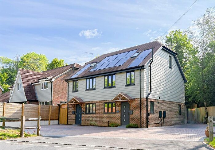 4 Bedroom Semi-Detached House To Rent In Battle Road, St Leonards, TN37