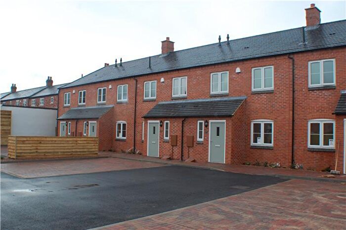2 Bedroom Town House To Rent In Hinckley Road, Burbage, Leicestershire, LE10