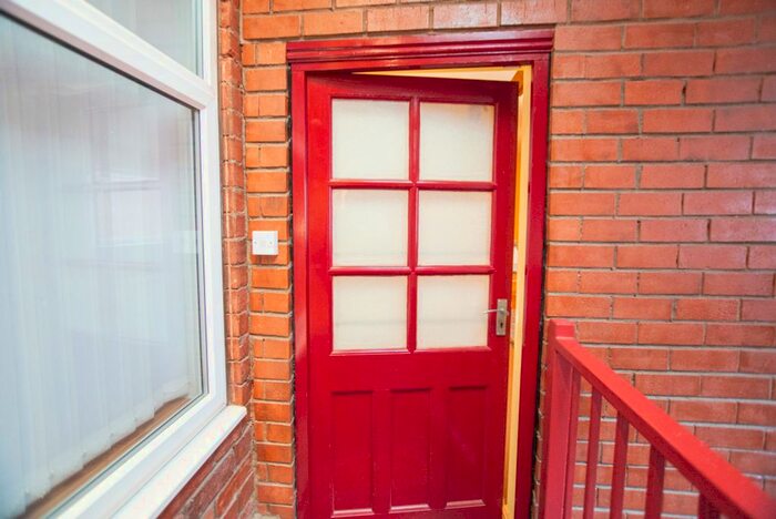 2 Bedroom Flat To Rent In Hedon Road, Hull, HU9