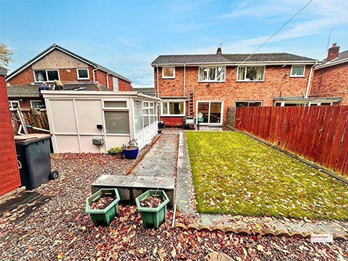 3 Bedroom Semi Detached House For Sale In Kingsmere, Chester-Le-Street, County Durham, DH3