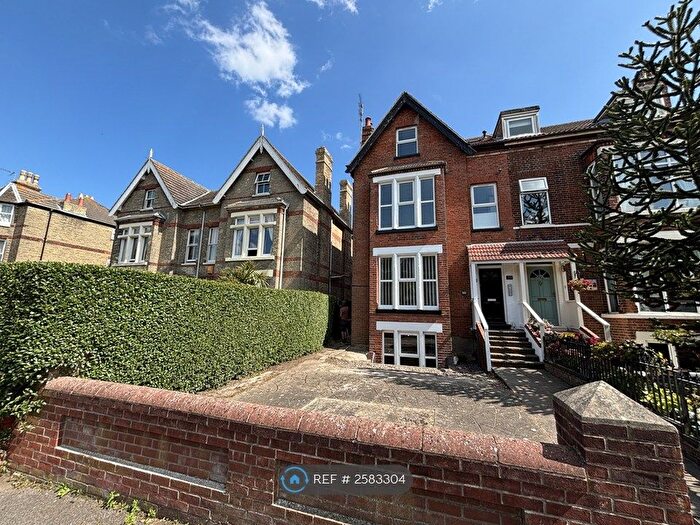 1 Bedroom Flat To Rent In London Road South, Lowestoft, NR33