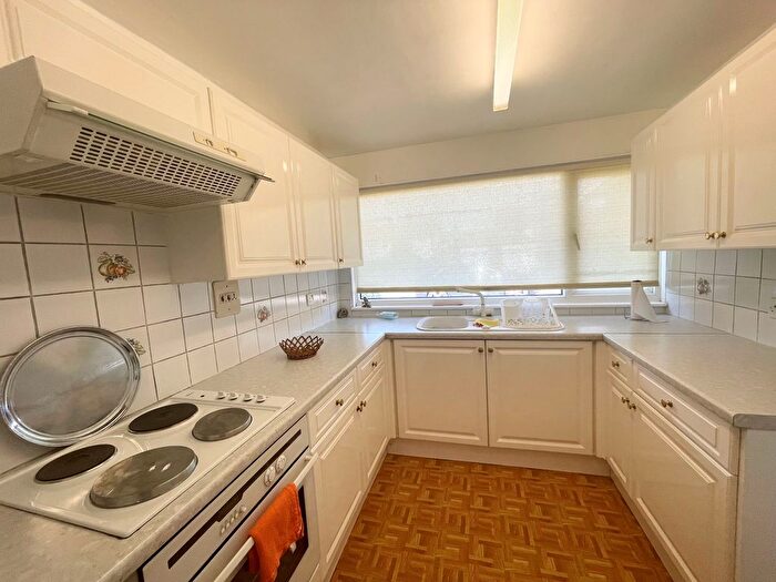 3 Bedroom Property To Rent In Maypole Drive, Chigwell, IG7