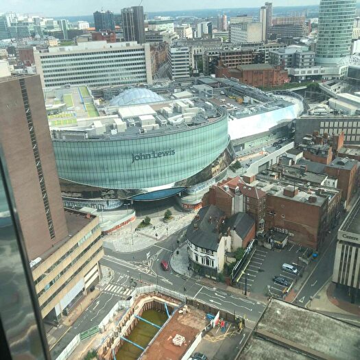 1 Bedroom Flat To Rent In Beetham Tower, Holloway Circus, B1