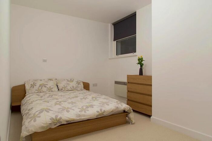1 Bedroom Property To Rent In Charlemont Road, London, E6