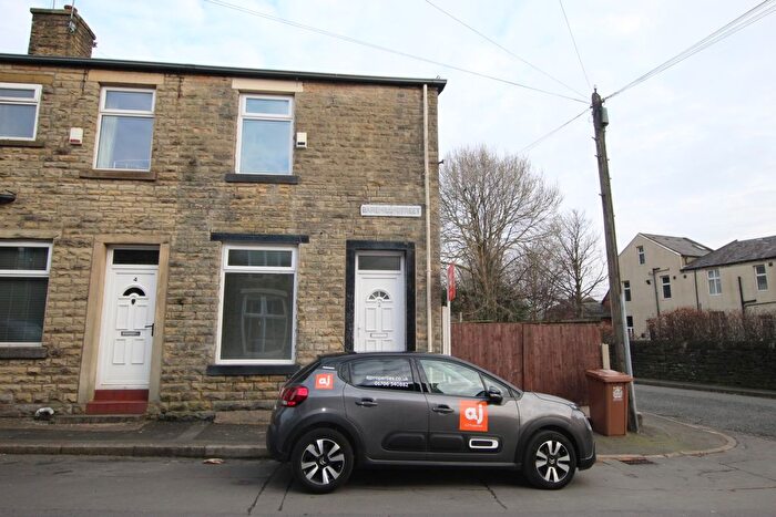 3 Bedroom End Of Terrace House To Rent In Barehill Street, Littleborough, Rochdale, OL15