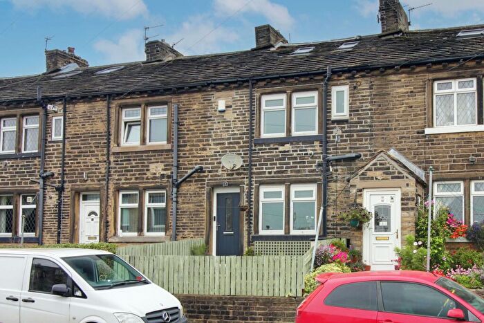 1 Bedroom Cottage For Sale In Spring Gardens, Sowerby Bridge, West Yorkshire, HX6