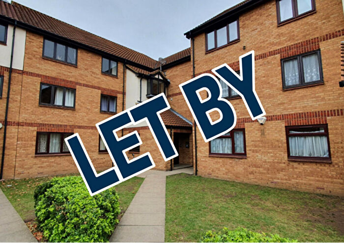 2 Bedroom Flat To Rent In Magpie Close, Colindale, NW9