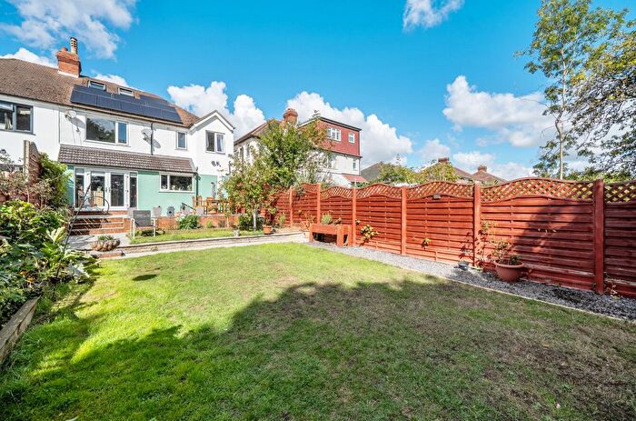 5 Bedroom Property For Sale In Park Grove, Bexleyheath, Kent, DA7