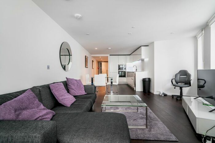 2 Bedroom Flat To Rent In Eagle Point, City Road, London, EC1V