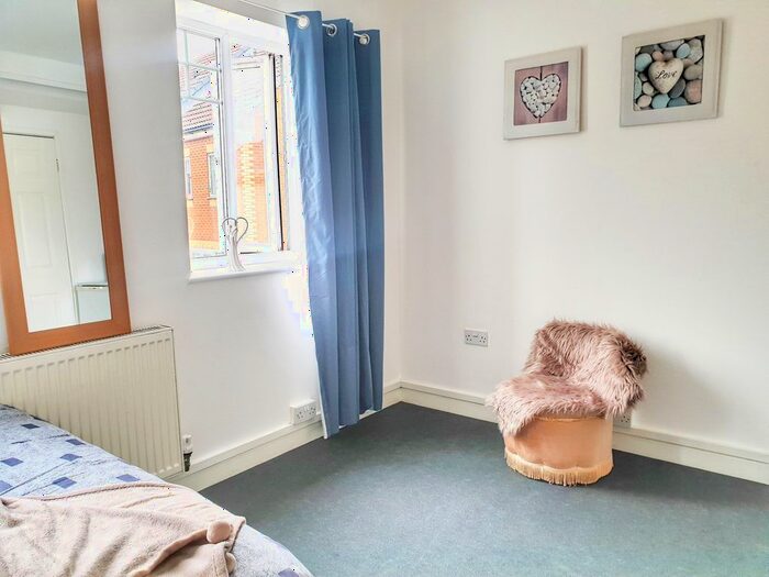 Studio To Rent In Walsall Road, Wednesbury, WS10