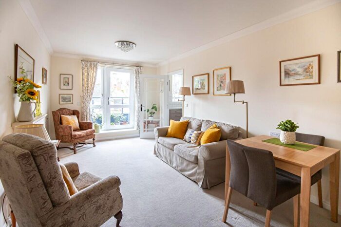 2 Bedroom Retirement Property For Sale In Gloucester Road, Malmesbury, SN16
