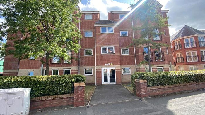 1 Bedroom Apartment To Rent In Thackhall Street, Stoke, Coventry, West Midlands, CV2