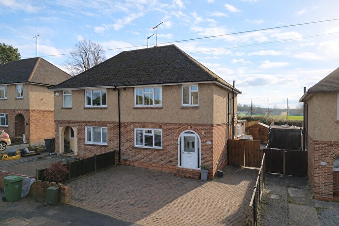 3 Bedroom Semi Detached House For Sale In Worsley Road, Frimley, Camberley, Surrey, GU16