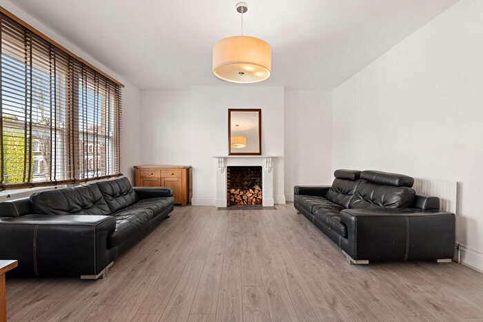 2 Bedroom Flat To Rent In Shirland Road, Maida Vale, W9