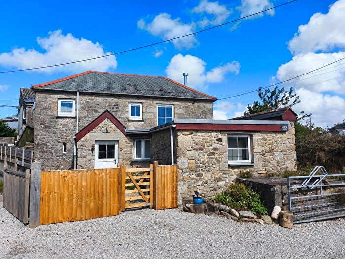 3 Bedroom Cottage For Sale In Coverack Bridges, Beautiful Three Bed Barn Conversion, TR13