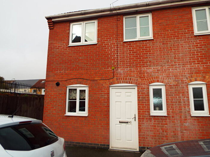 3 Bedroom Semi-Detached House To Rent In Bowne Street, Sutton-In-Ashfield, NG17