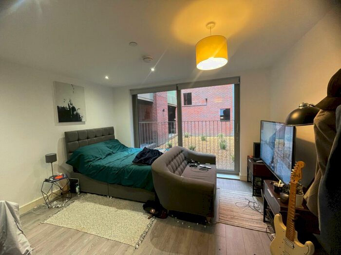 Studio To Rent In Henry Street, Sheffield, South Yorkshire, S3