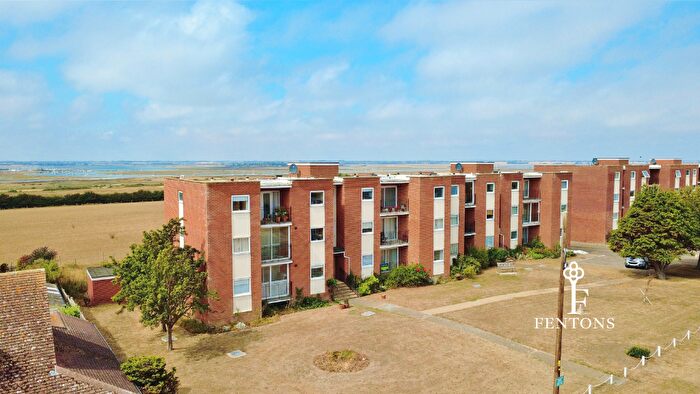 2 Bedroom Flat For Sale In Old Hall Lane, Walton On The Naze, CO14