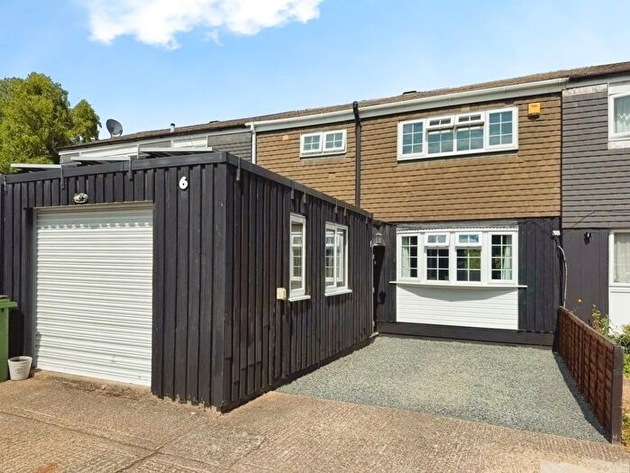 3 Bedroom Terraced House For Sale In Moorside, Wooburn Green, High Wycombe, HP10