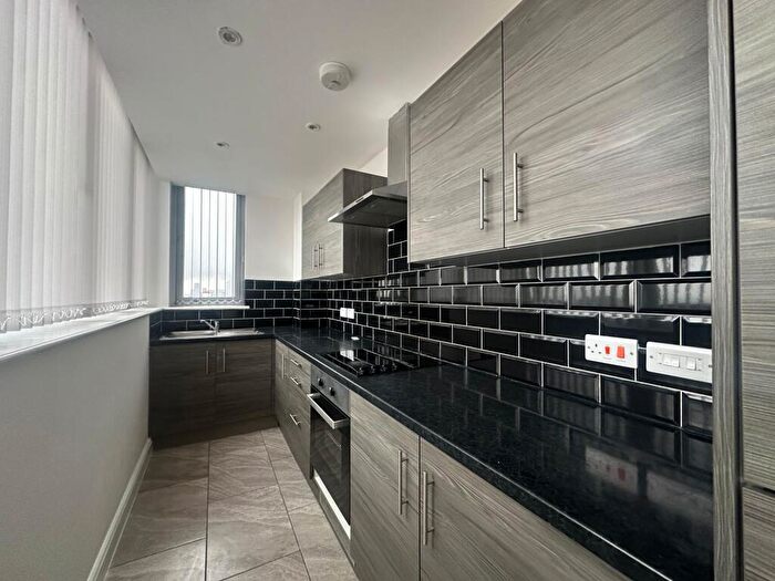 2 Bedroom Flat To Rent In York Road, York Towers, LS9