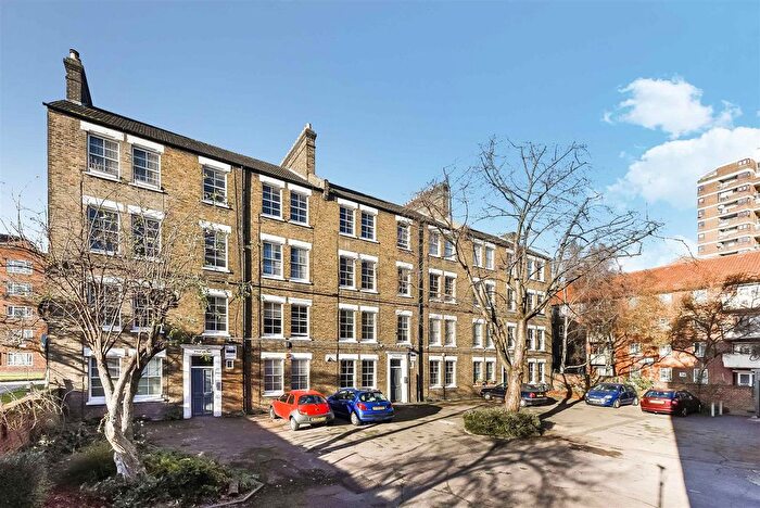 1 Bedroom Flat To Rent In Lomond Grove, London, SE5