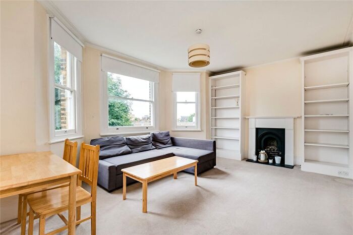 3 Bedroom Flat To Rent In Drive Mansions, Fulham Road, SW6