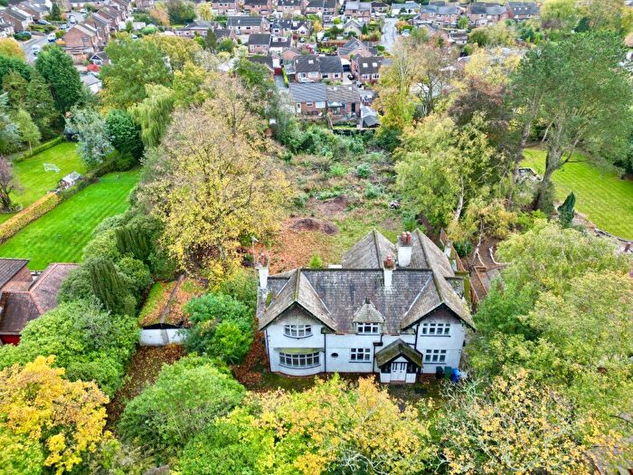 4 Bedroom Detached House For Sale In Werneth Road, Woodley, Stockport, Cheshire, SK6