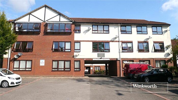 2 Bedroom Apartment To Rent In Gillings Court, Wood Street, High Barnet, EN5