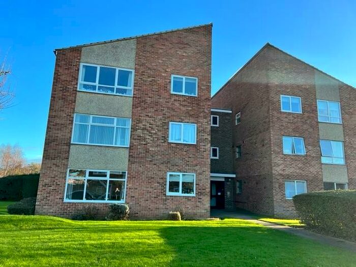 2 Bedroom Apartment To Rent In Stoneleigh Court, Peterborough, PE3