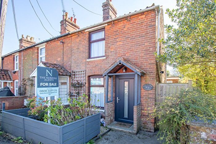 2 Bedroom Cottage For Sale In Manor Road, Dersingham, King's Lynn, PE31