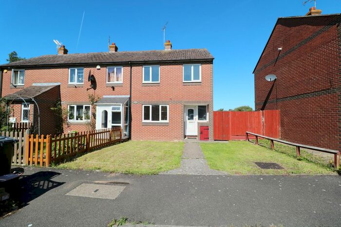 3 Bedroom End Of Terrace House To Rent In Royds Road, Willesborough, Ashford, TN24