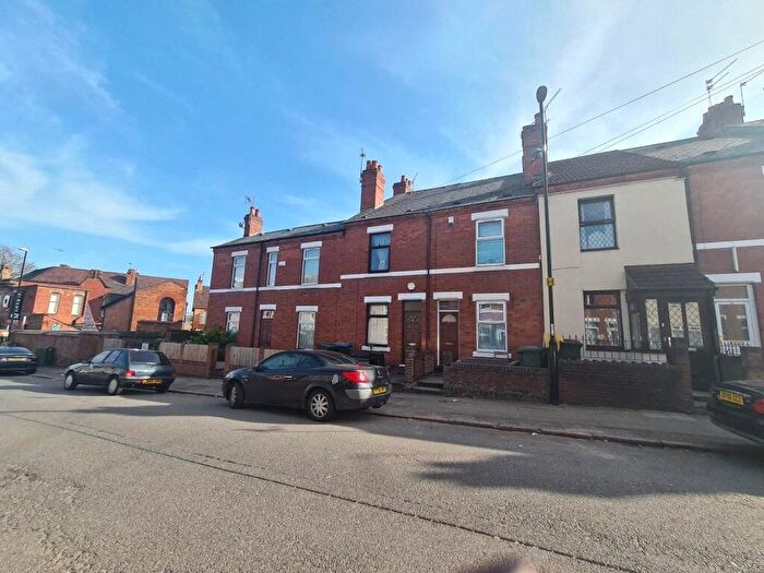 3 Bedroom Terraced House For Sale In Broomfield Road, Coventry, West Midlands, CV5
