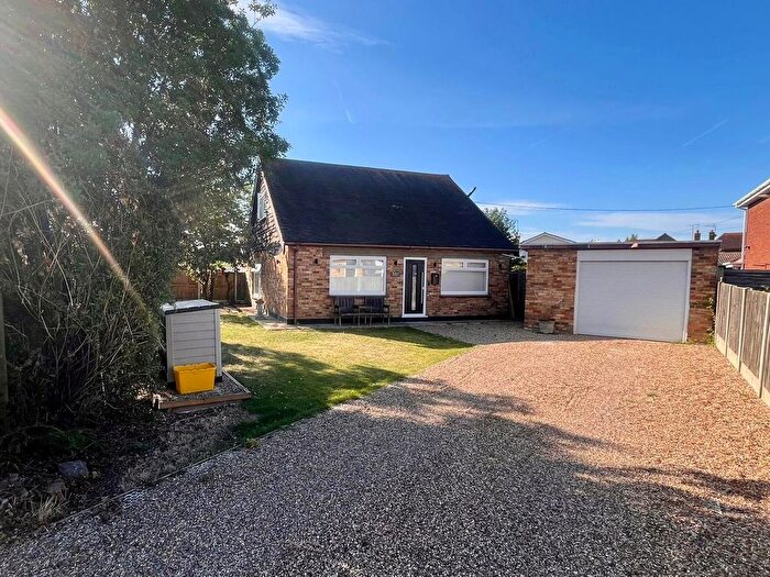 3 Bedroom Detached House To Rent In Hilberry Road, Canvey Island, SS8