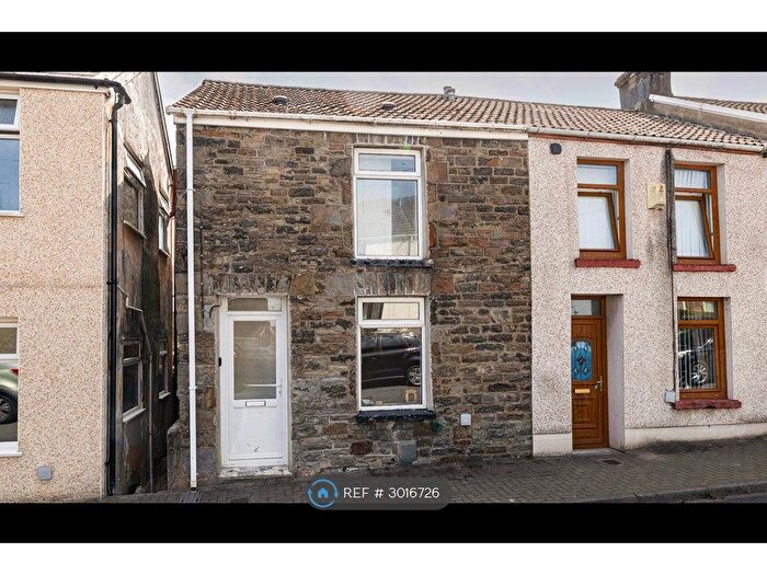 2 Bedroom Semi-Detached House To Rent In Upper Regent St, Aberdare, CF44