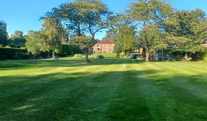 2 Bedroom House To Rent In Drovers Lane, Amersham, Buckinghamshire, HP7